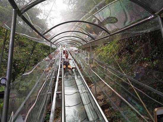 水滑道施工厂家介绍滑道的建设要求有哪些